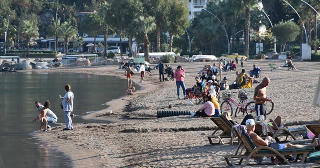 Marmaris’te plaj ve parklarda piknik yapmak, toplu oturmak yasaklandı