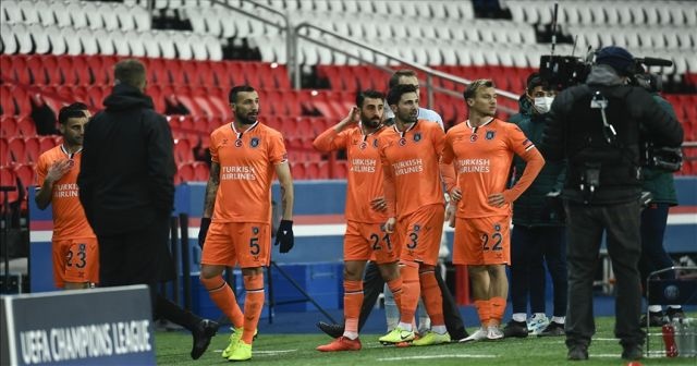 Milli futbolculardan Başakşehir’e destek