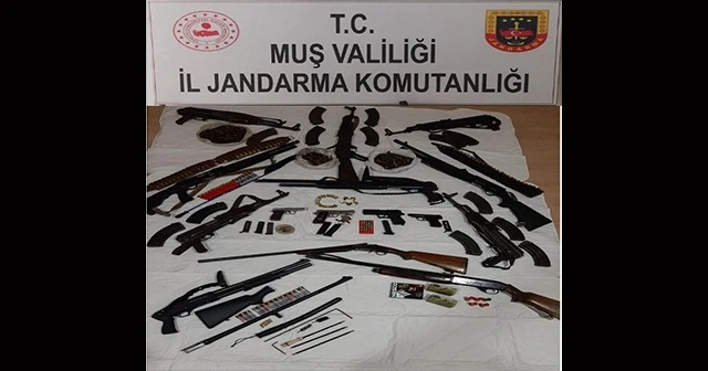 Muş’ta silah ve mühimmat ele geçirildi