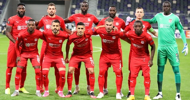 Sivasspor’da 1 futbolcunun korona virüs testi pozitif çıktı