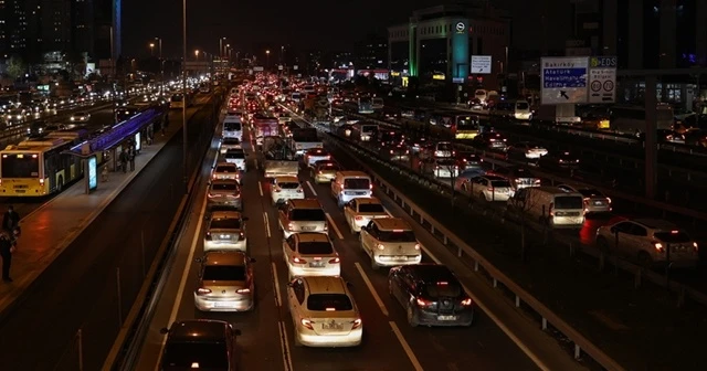 Sokağa çıkma kısıtlaması başladı