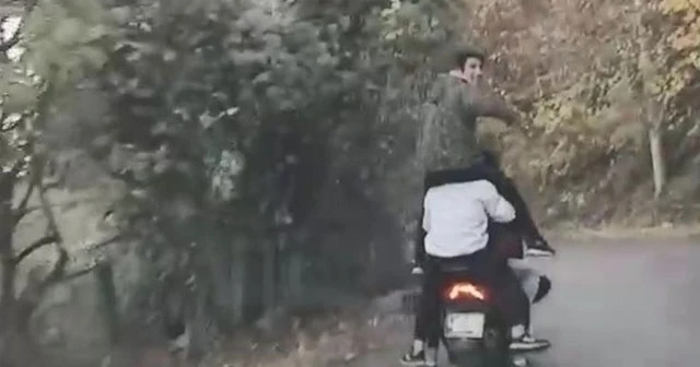 Sokağa çıkma kısıtlamasını 1 motosiklete 6 kişi binerek deldiler