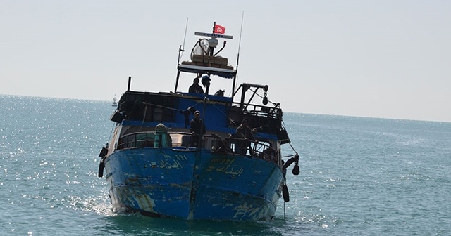 Tunus&#039;ta göçmen teknesi battı: 20 ölü