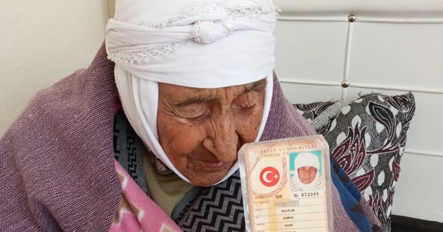 Türkiye’nin en yaşlı kadını hayatını kaybetti