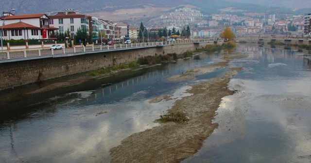 Yeşilırmak’ta su seviyesi alarm veriyor