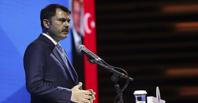 Bakan Kurum: Elazığ'da depremzedeler için yapılan 8 bininci konutu yarın teslim edeceğiz