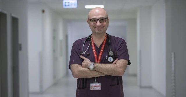 Bilim Kurulu üyesinden 'yeme içme sektöründe normalleşme için erken' uyarısı