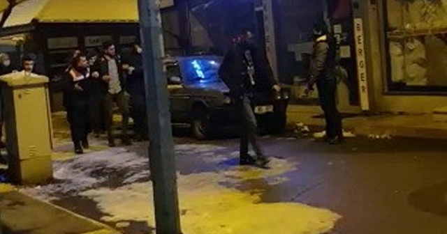 Boğazına silah dayayıp intihara kalkıştı