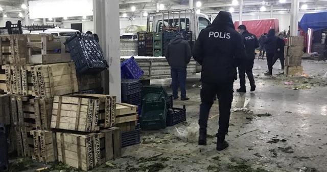 Cinayetle biten pazar kavgası bin lira yüzünden çıkmış