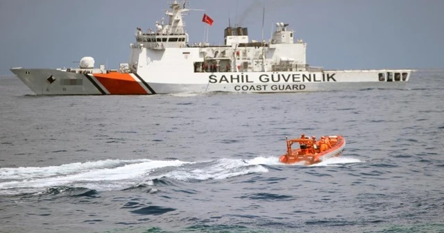 Datça açıklarında tekne battı, bir kişi kayıp