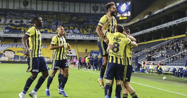 Fenerbahçe&#039;nin zirve takibi sürüyor