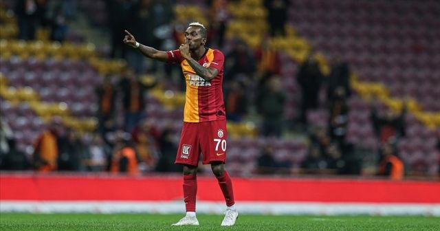 Galatasaray, Onyekuru&#039;nun lisansını çıkardı