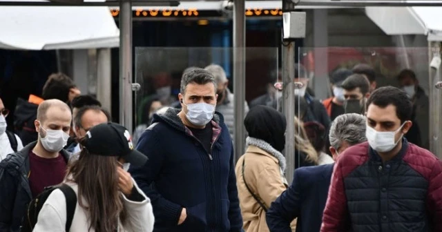 Gençler, vaka sayısını artırıyor