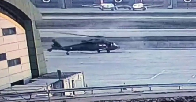Havalimanındaki helikopter kaza anı kamerada