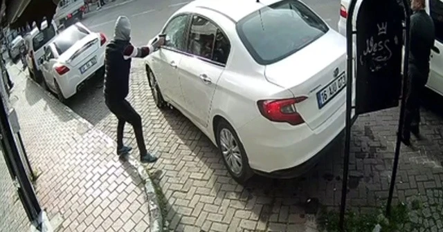 Husumetlisini aracına bindiği sırada kurşun yağmuruna tuttu