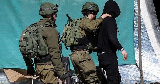 İsrail güçleri Kudüs&#039;te 18 Filistinliyi gözaltına aldı