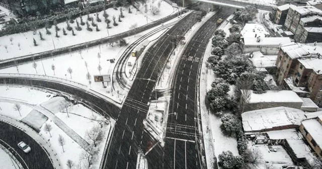 İstanbul beyaza büründü