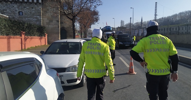 İstanbul&#039;da kısıtlama denetimleri sürüyor