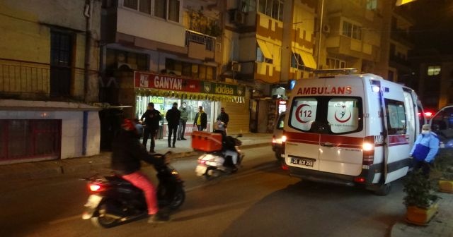 İzmir&#039;de vahşet: Babasını 25 yerinden bıçaklayarak öldürdü