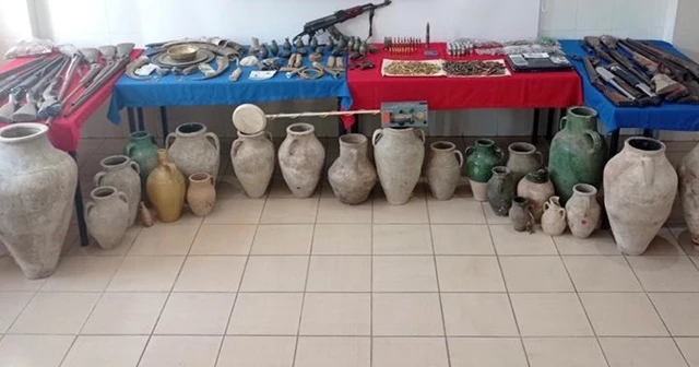 Kaçak kazı yapan zanlının evinden "cephanelik" çıktı