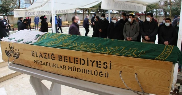 Kazada hayatını kaybeden 12 yaşındaki Sude, son yolculuğuna uğurlandı