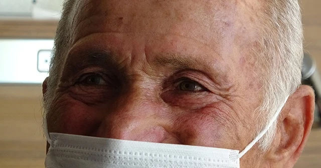 Kazım amca hayatını kurtaran pilotlarla bir araya geldi