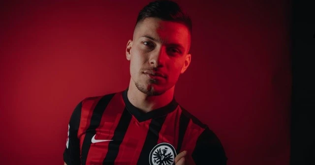 Luka Jovic, Eintracht Frankfurt&#039;a döndü