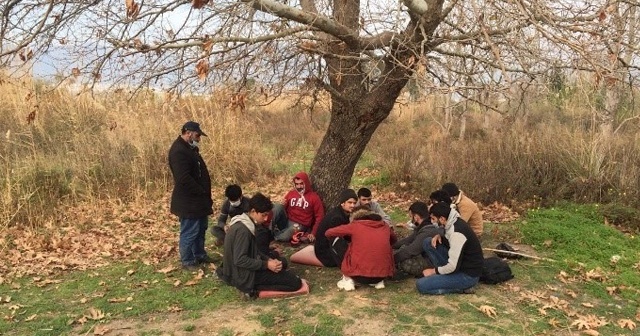 Mersin&#039;de 14 düzensiz göçmen yakalandı