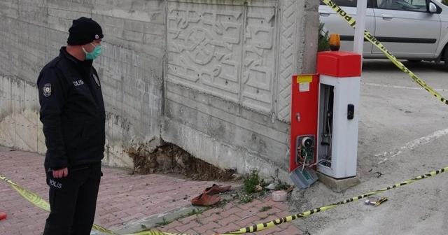Otopark bariyerini tamir etmek isterken hayatını kaybetti