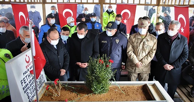 Şehit Fethi Sekin, şehadetinin 4. yılında kabri başında anıldı