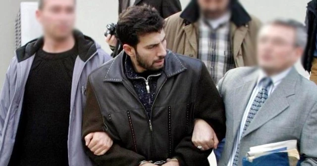 Sevgilisini öldüren ünlü müzisyen cezaevinde hayatını kaybetti