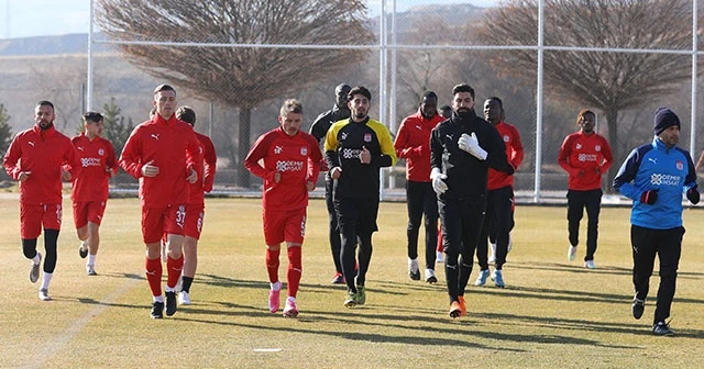 Sivasspor ara vermedi