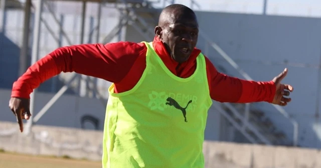 Sivasspor'un 'dede'sinden dalya