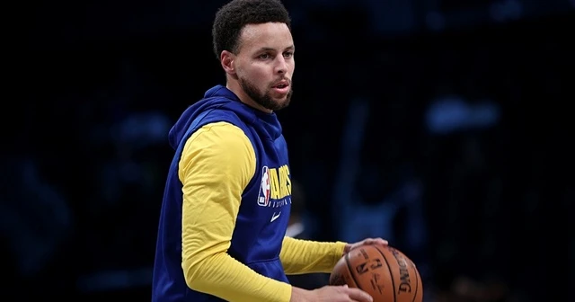 Stephen Curry 62 sayıyla kariyer rekoru kırdı