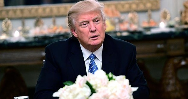 Trump’ın azil davası için senatörler yemin etti