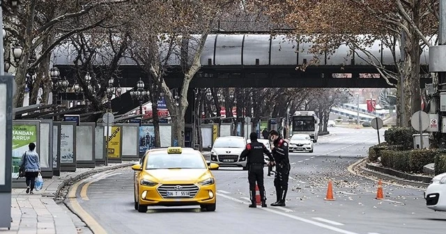 Türkiye genelinde hafta sonu uygulanan sokağa çıkma kısıtlaması sona erdi