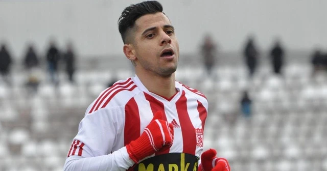 Yıldız futbolcu Cicinho’dan Pato’ya öneri: Sivasspor’a git