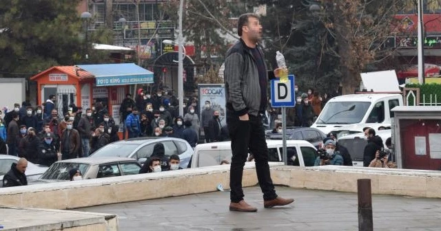 15 Temmuz Meydanı'nda kendini yakmaya çalıştı