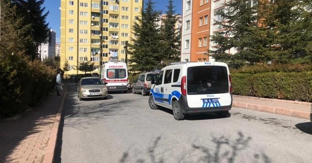 65 yaşındaki kadın kendini astı