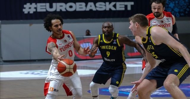 A Milli Erkek Basketbol Takımı İsveç&#039;i yendi