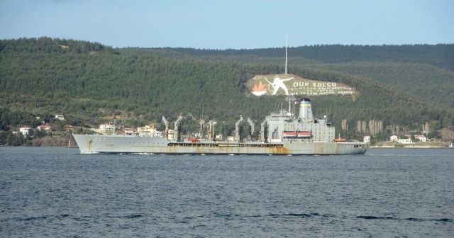 ABD savaş gemisi ‘USNS Laramie’ Çanakkale Boğazı’ndan geçti