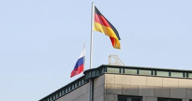 Almanya, bir Rus diplomatı "istenmeyen kişi" ilan etti