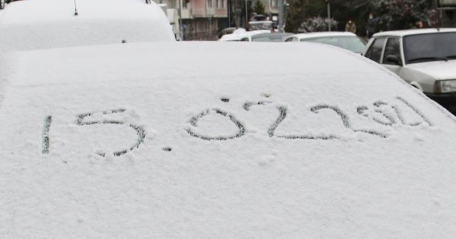 Ankara&#039;da beklenen kar yağışı başladı