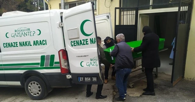 Arkadaşının evinde ensesinden vurularak öldürüldü