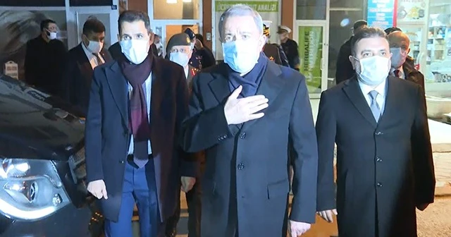 Bakan Akar'dan şehit ailelerine taziye ziyareti