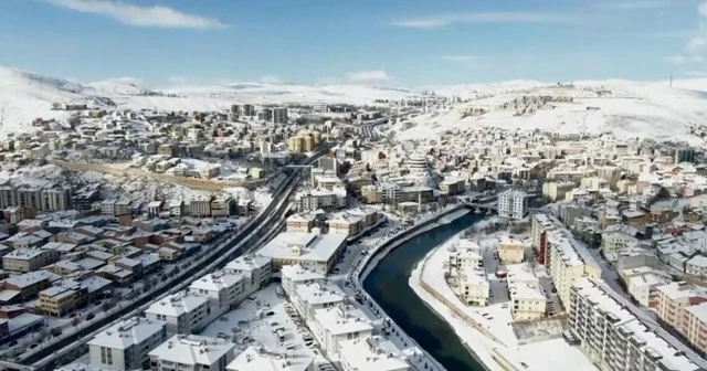 Bayburt buz kesti
