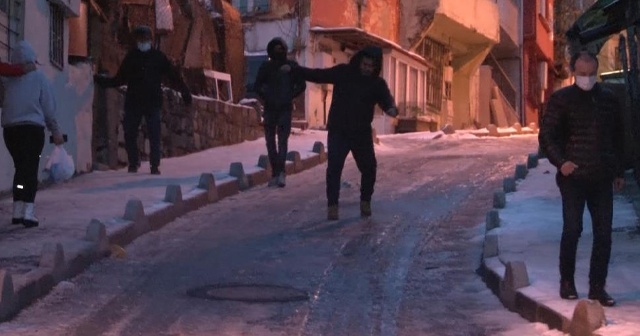 Buz pistine dönen yollar vatandaşlara zor anlar yaşattı