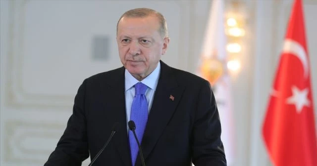 Cumhurbaşkanı Erdoğan: Batı dünyası aile kurumunu yıktığı için temellerinden sarsılıyor