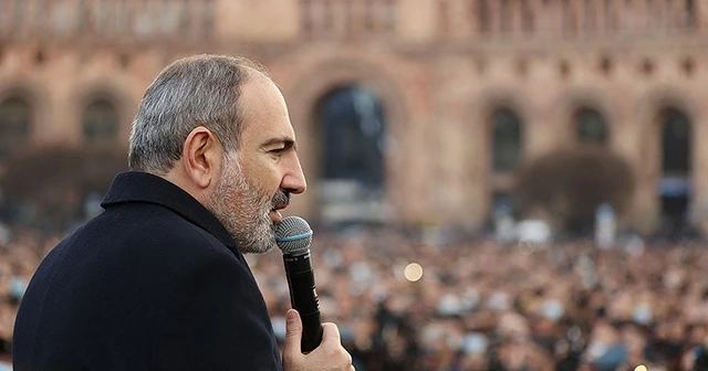 Ermenistan'da Paşinyan destekçilerine seslendi