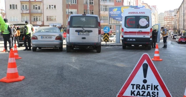Eşi doğum yapmak üzereydi, hastane yolunda yaşanan kaza çılgına çevirdi